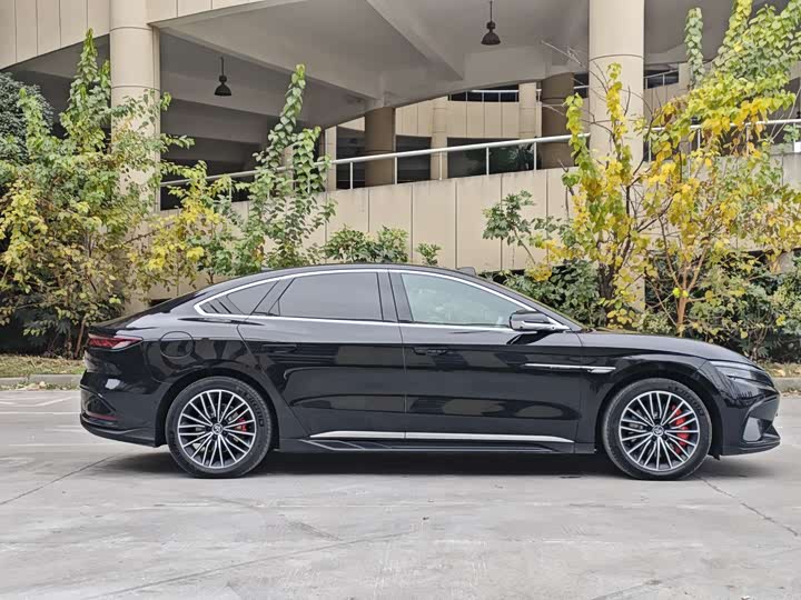 BYD Han 2025 2025款 EV 智驾版 701KM激光雷达旗舰型