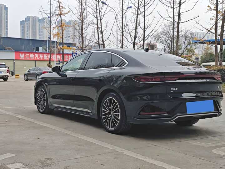 BYD Han 2025 2025款 EV 智驾版 701KM激光雷达旗舰型