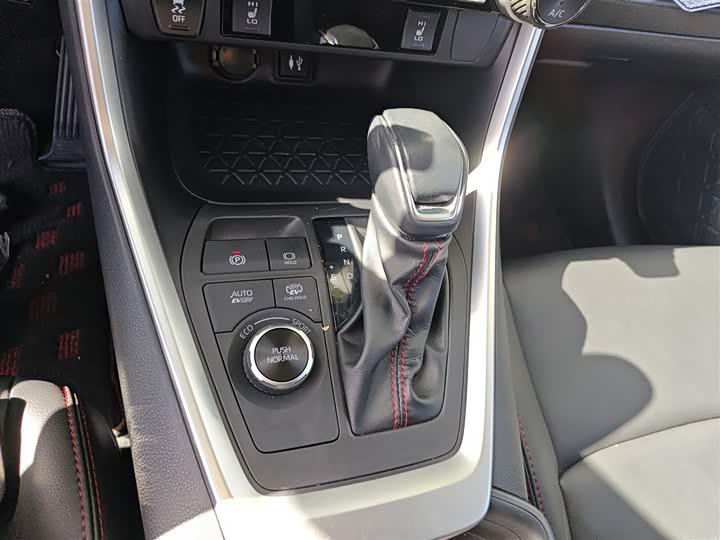 Toyota Wildlander Hybrid 2021 2021款 高性能版 2.5L 两驱劲擎版