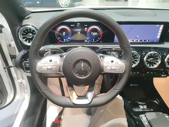 Mercedes-Benz CLA-Class 2023 2023款 CLA 200 猎跑车