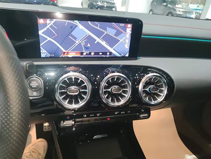 Mercedes-Benz CLA-Class 2023 2023款 CLA 200 猎跑车