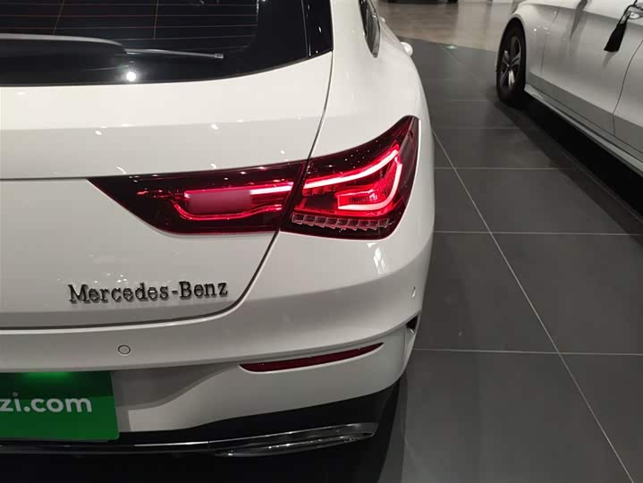 Mercedes-Benz CLA-Class 2023 2023款 CLA 200 猎跑车