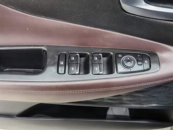 Hyundai Santa Fe 2020 2020款 380 TGDi 自动两驱GLS豪华版