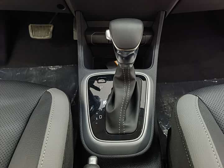 Kia KX1 2021 2021款 1.4L 自动趣享版