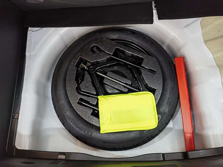 Kia KX1 2021 2021款 1.4L 自动趣享版