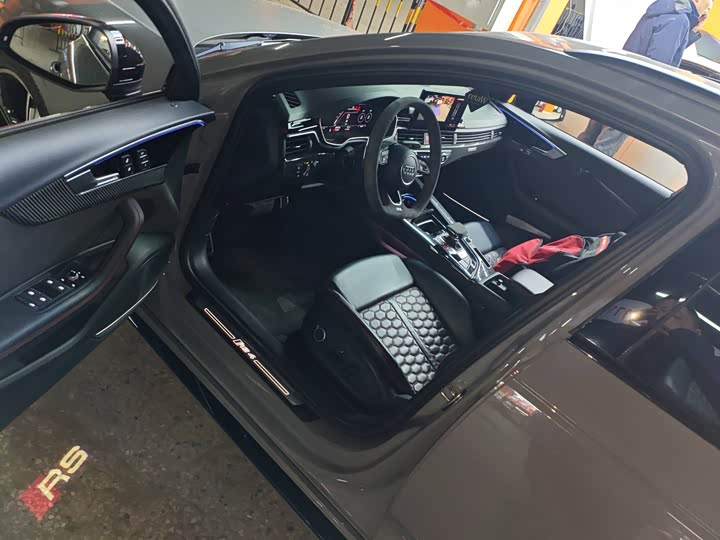 Audi RS 4 2022 2022款 RS4 Avant 黑曜版