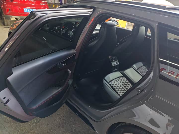 Audi RS 4 2022 2022款 RS4 Avant 黑曜版