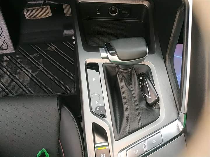 Changan CS35 Plus 2022 2022款 蓝鲸NE 1.4T DCT尊贵型