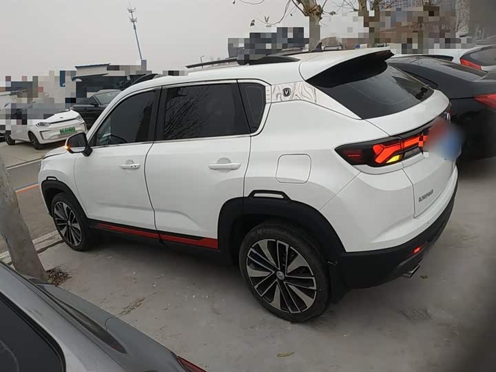 Changan CS35 Plus 2022 2022款 蓝鲸NE 1.4T DCT尊贵型