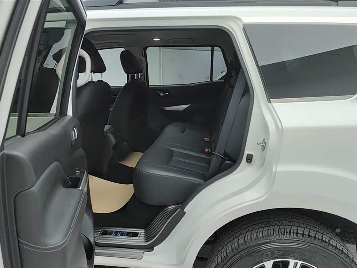 Nissan Terra 2020 2020款 2.5L XL Upper 自动两驱豪华版