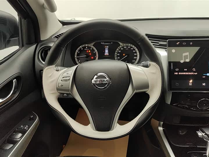 Nissan Terra 2020 2020款 2.5L XL Upper 自动两驱豪华版