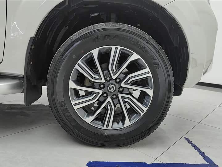 Nissan Terra 2020 2020款 2.5L XL Upper 自动两驱豪华版