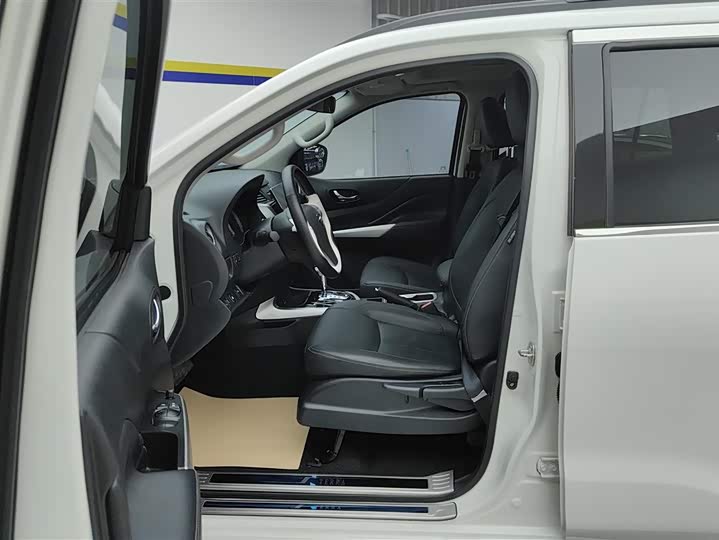 Nissan Terra 2020 2020款 2.5L XL Upper 自动两驱豪华版