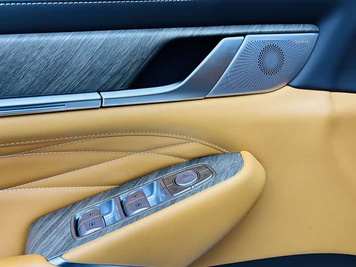 Tank 500 2023 2023款 3.0T 运动版 造境型 7座