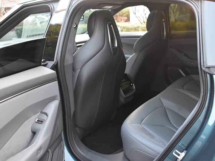 XPeng P7 2025 2025款 750 四驱高性能 Ultra