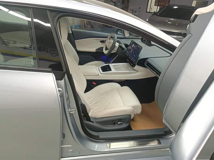 GAC Hyptec GT 2023 2023款 560后驱七翼版