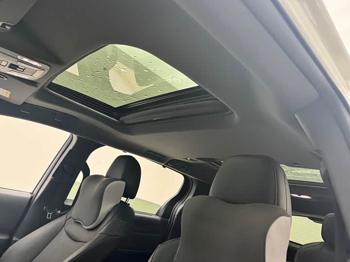 Toyota Granvia 2024 2024款 2.5L混动 尊贵PLUS版