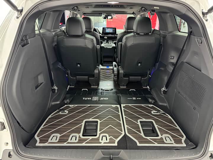 Toyota Granvia 2024 2024款 2.5L混动 尊贵PLUS版