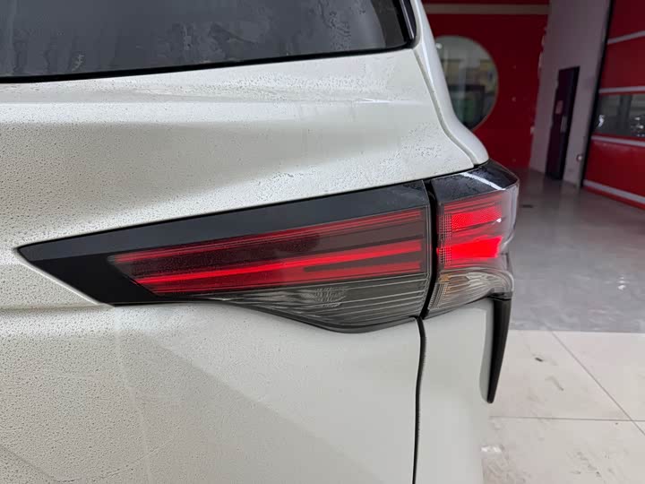 Toyota Granvia 2024 2024款 2.5L混动 尊贵PLUS版