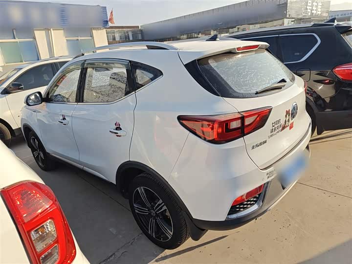 MG Motor ZS 2020 2020款 全球百万畅销款 1.5L 手动65寸巨幕天窗版