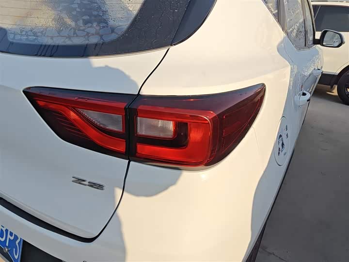 MG Motor ZS 2020 2020款 全球百万畅销款 1.5L 手动65寸巨幕天窗版