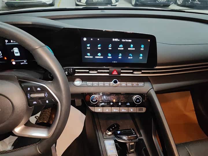 Hyundai Elantra N line 2023 2023款 1.5L CVT LUX尊贵版