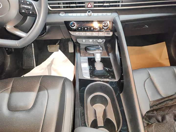 Hyundai Elantra N line 2023 2023款 1.5L CVT LUX尊贵版