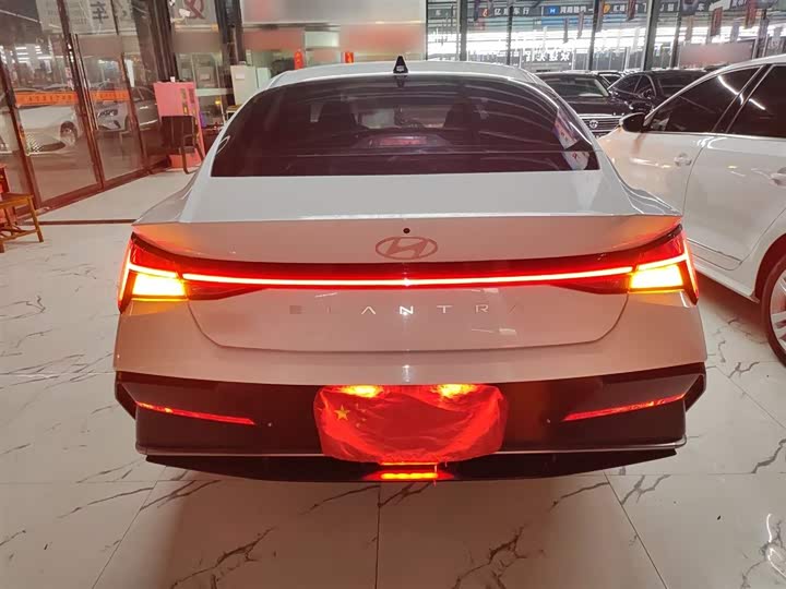 Hyundai Elantra N line 2023 2023款 1.5L CVT LUX尊贵版