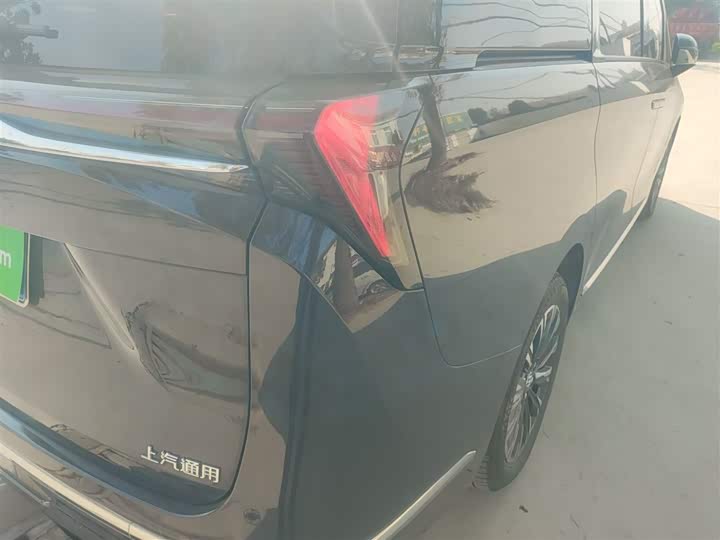 Buick GL8 ES 2025 2025款 陆尊 尊享版