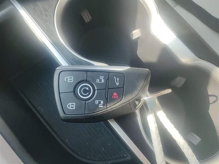 Buick GL8 ES 2025 2025款 陆尊 尊享版