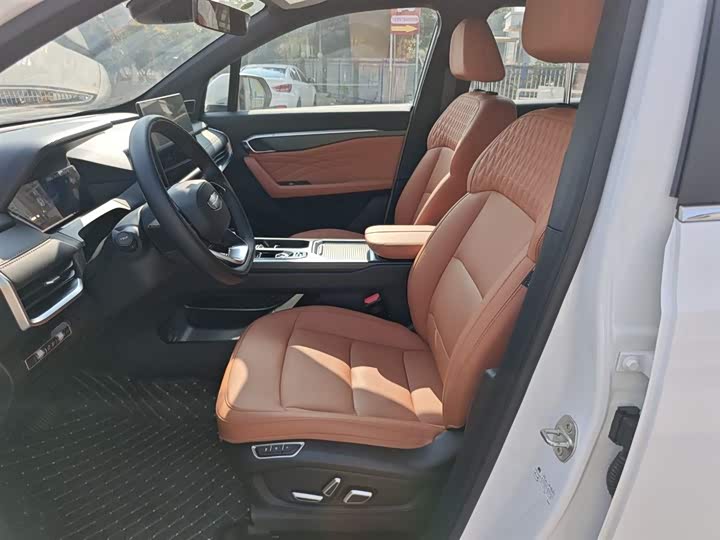 Geely Okavango L 2024 2024款 2.0T DCT旗舰型