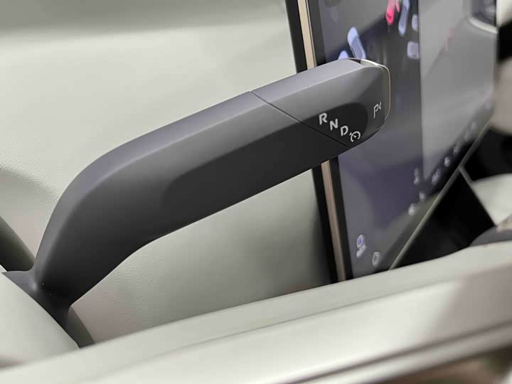 Avatr 11 2024 2024款 630 三激光后驱版