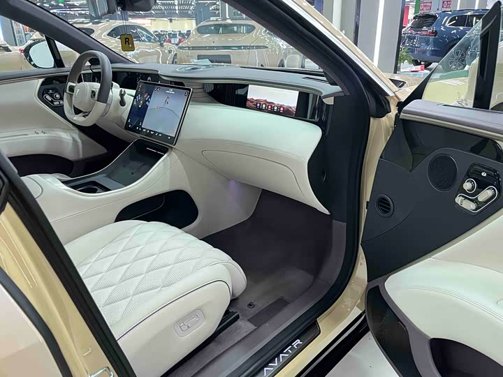 Avatr 11 2024 2024款 630 三激光后驱版