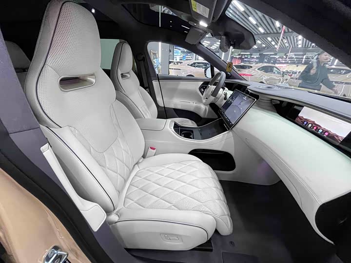 Avatr 11 2024 2024款 630 三激光后驱版