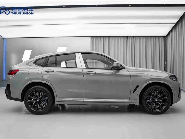 BMW X4 2022 2022款 xDrive 30i M运动曜夜套装