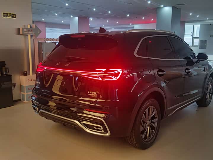 Hongqi HS5 2025 2025款 2.0T 两驱旗享Pro版