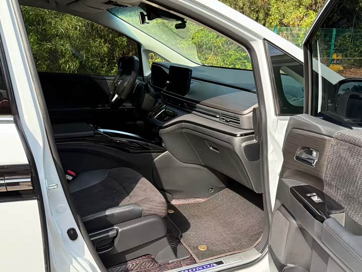 Honda Elysion 2024 2024款 2.0L e:HEV 舒适版