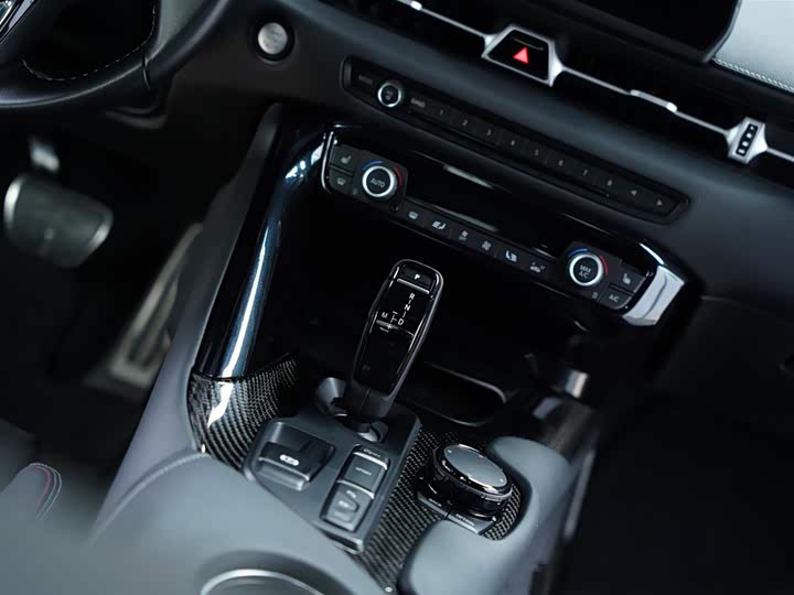 Toyota Supra 2022 2022款 GR SUPRA 3.0T 远山灰限量版