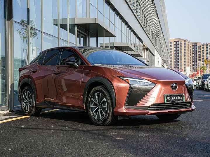 2023 Lexus RZ