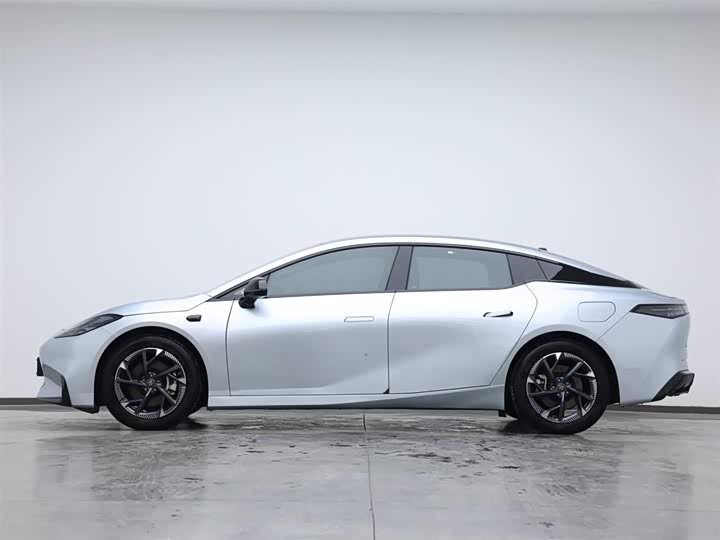 GAC Hyptec GT 2023 2023款 560后驱七翼版