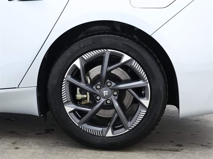 GAC Hyptec GT 2023 2023款 560后驱七翼版