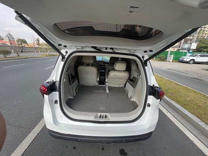 Dongfeng Forthing Yacht 2022 2022款 1.5T DCT逐浪版