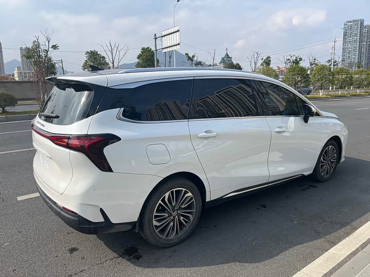 Dongfeng Forthing Yacht 2022 2022款 1.5T DCT逐浪版
