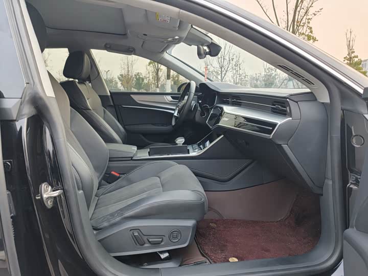 Audi A7L 2024 2024款 45 TFSI 豪华型