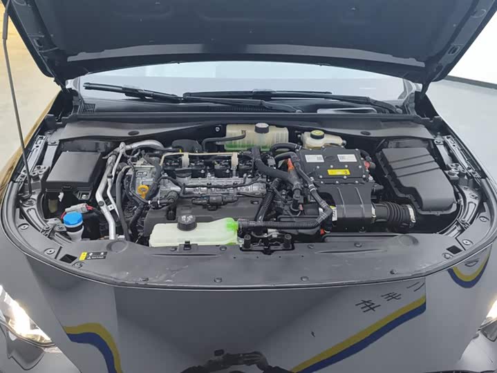 GAC Trumpchi Empow R 2023 2023款 影豹H 智能混动版