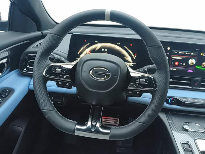 GAC Trumpchi Empow R 2023 2023款 影豹H 智能混动版