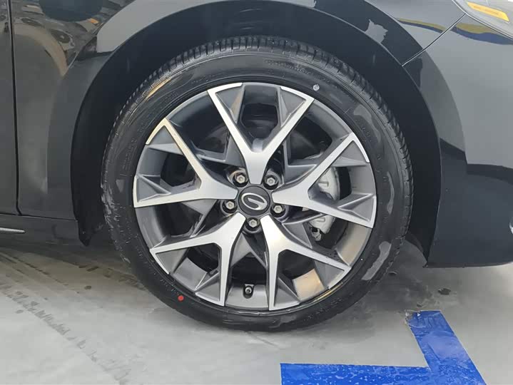 GAC Trumpchi Empow R 2023 2023款 影豹H 智能混动版