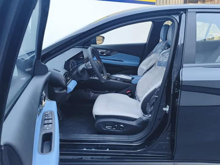 GAC Trumpchi Empow R 2023 2023款 影豹H 智能混动版