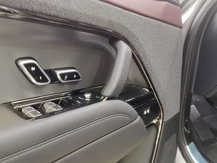 Land Rover Range Rover Sport 2024 2024款 400PS Dynamic SE