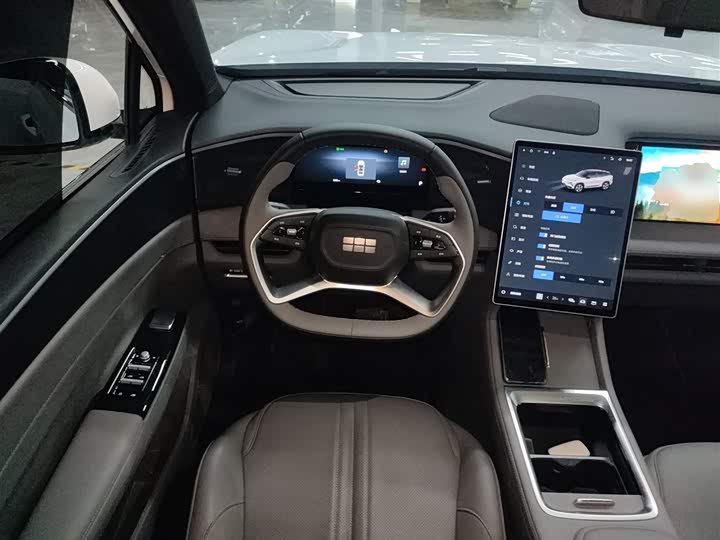 Geely Galaxy L7 2025 2025款 EM-i 115km 探索版